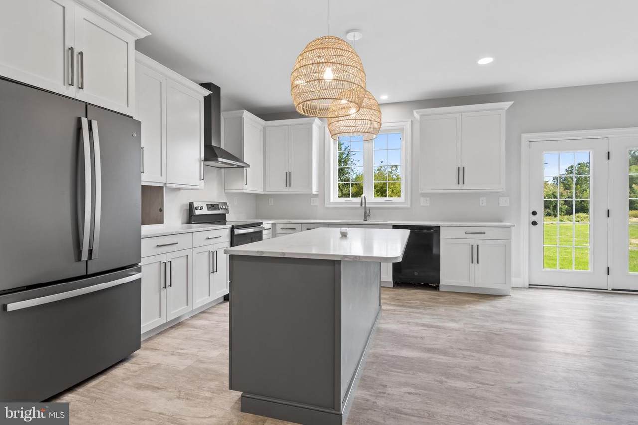 0102 Beaumont Drive - Photo 1