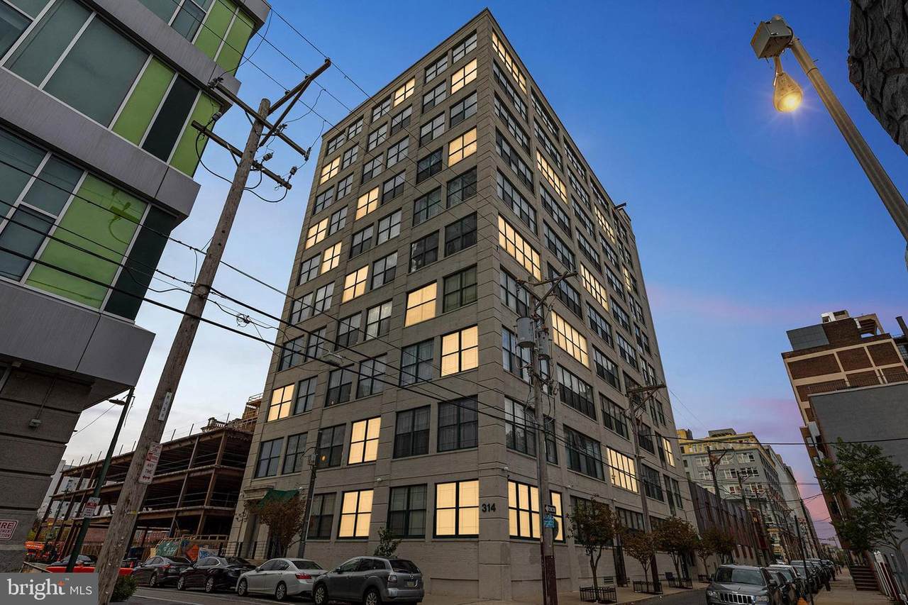 314 12TH Street - Photo 1