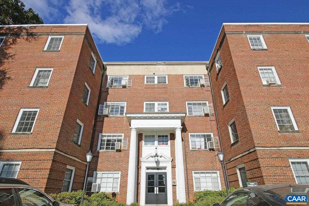 32 University Cir - Photo 1