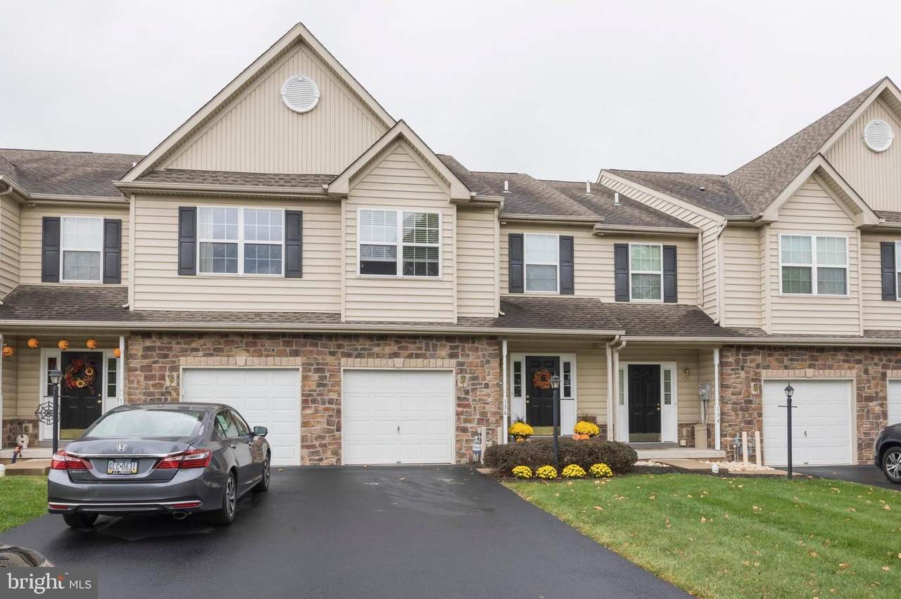 136 Providence Lane - Photo 1