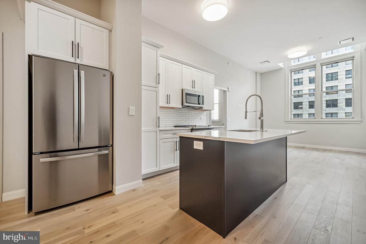 1401 Walnut Street - Photo 1