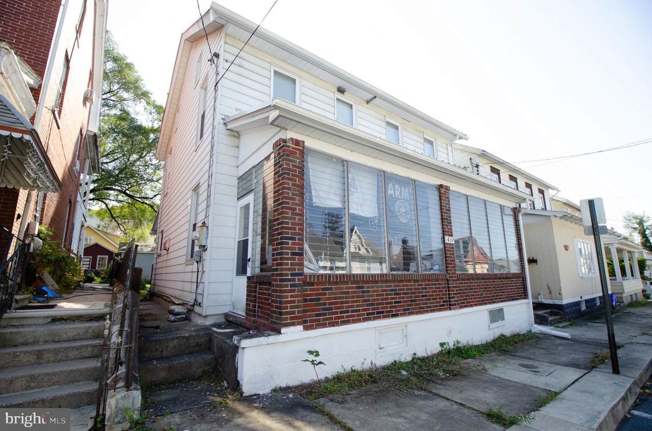 411 Washington - Photo 1