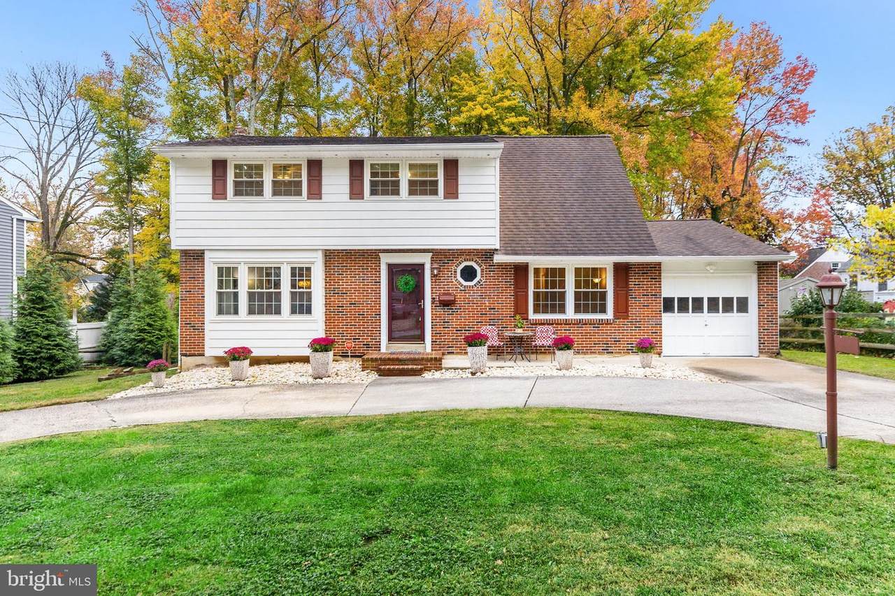 1300 Greenhill Avenue - Photo 1