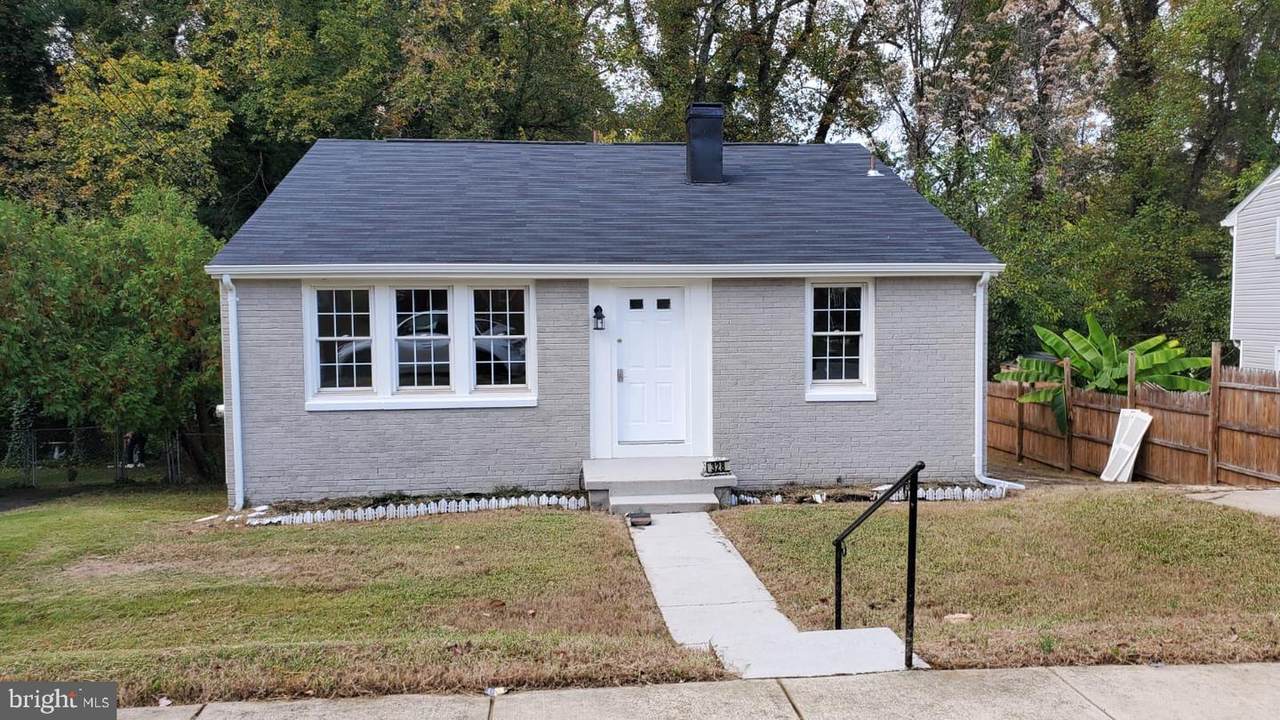 328 Winslow Road - Photo 1