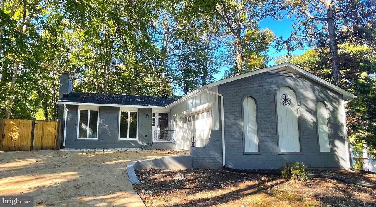 1204 Richmond Drive - Photo 1