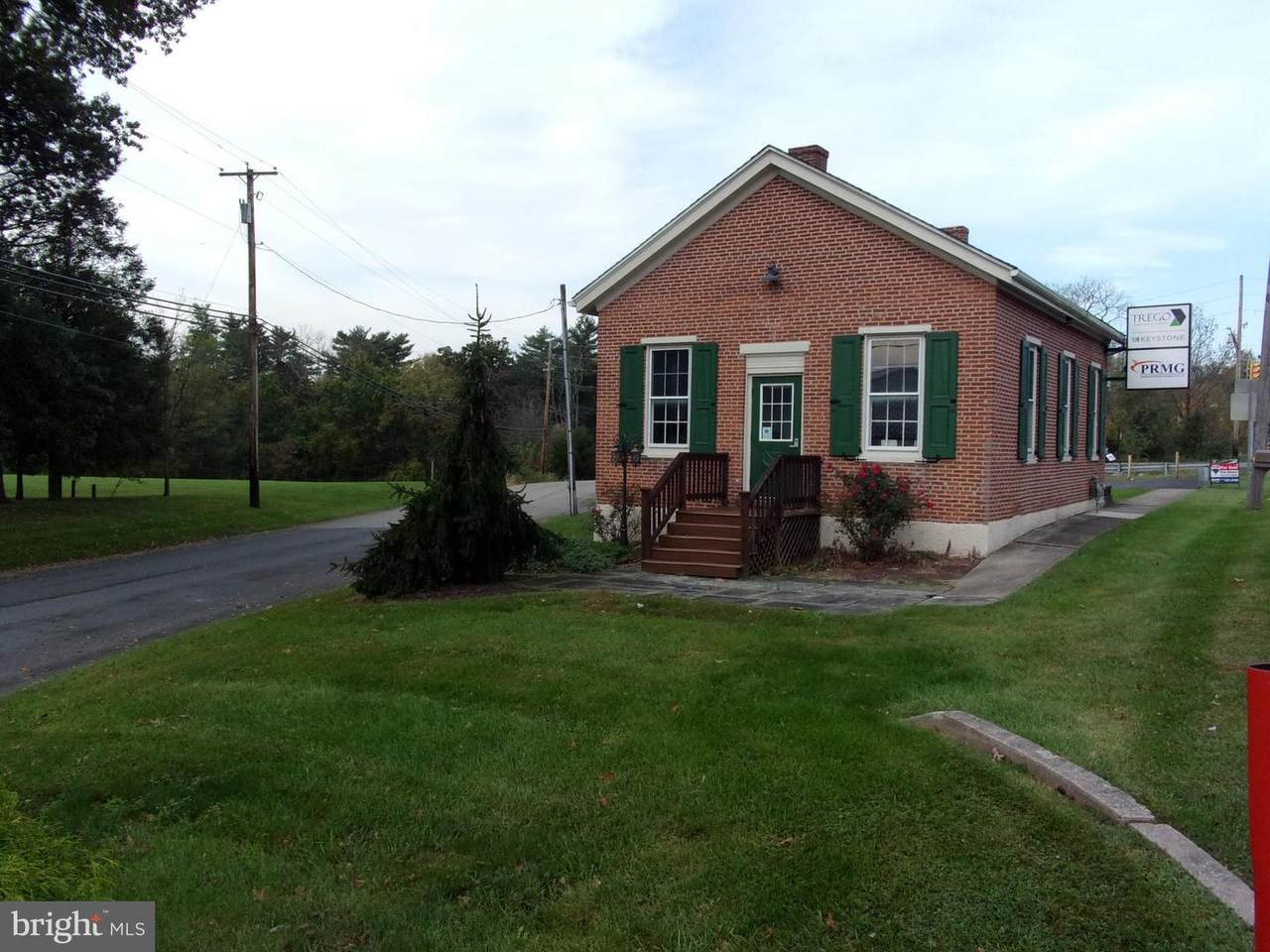 840 Ben Franklin Highway - Photo 1