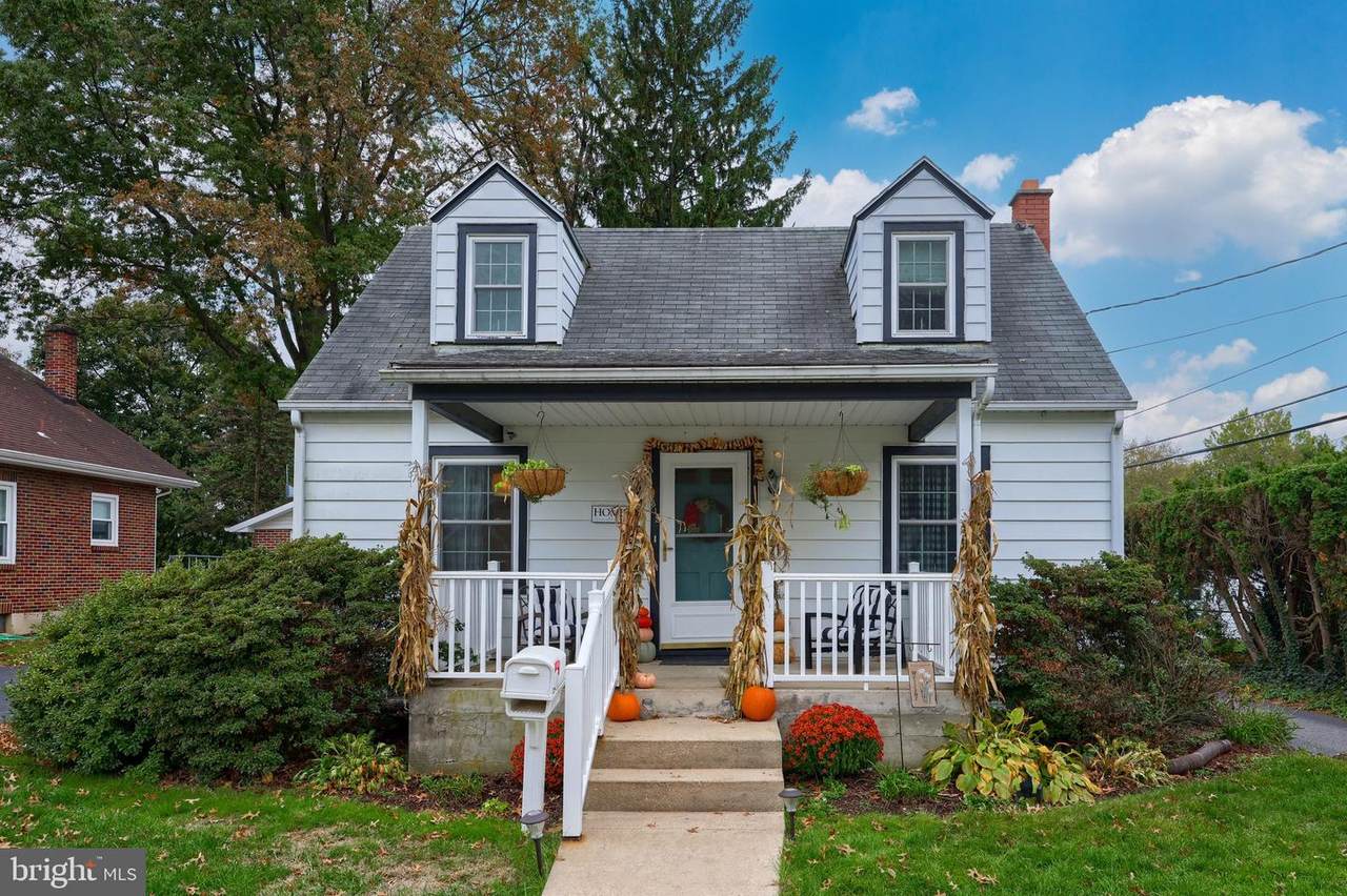 312 Locust Street - Photo 1