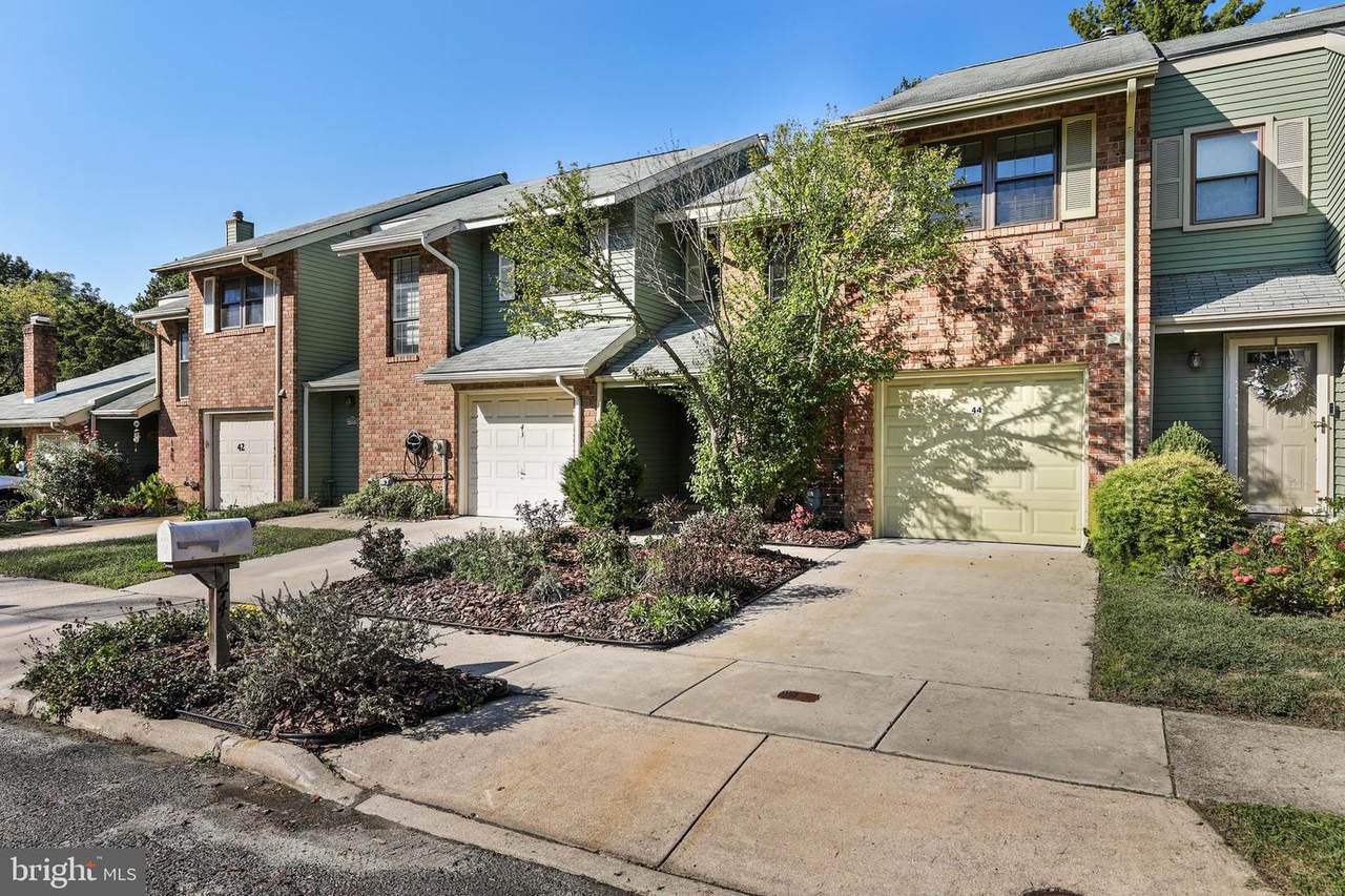 44 Lafayette Lane - Photo 1