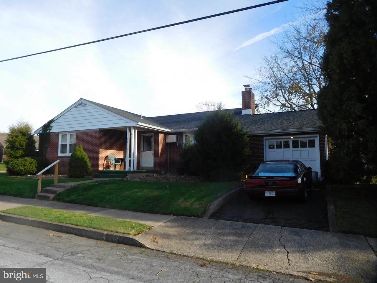 605 Mitchell Avenue - Photo 1