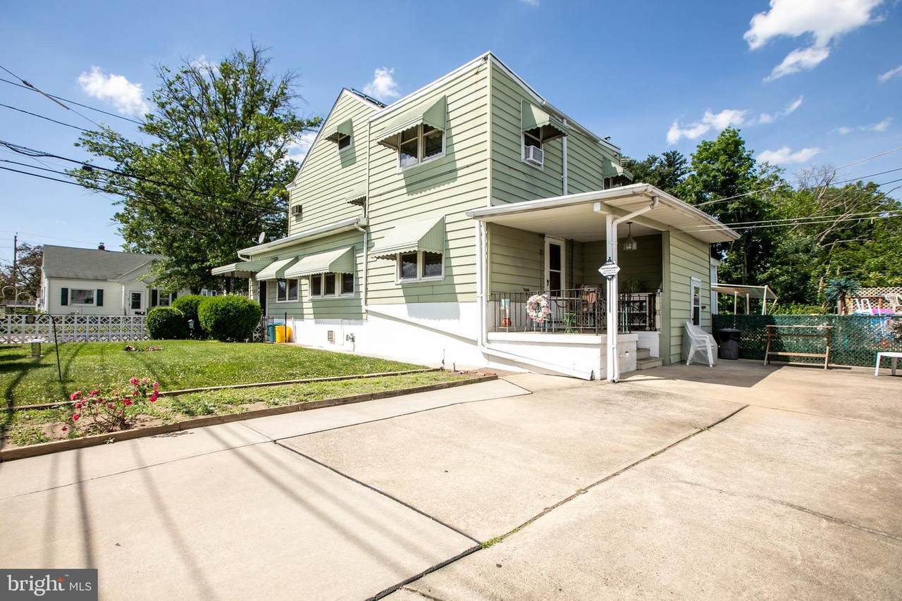 305 Tindall Avenue - Photo 1