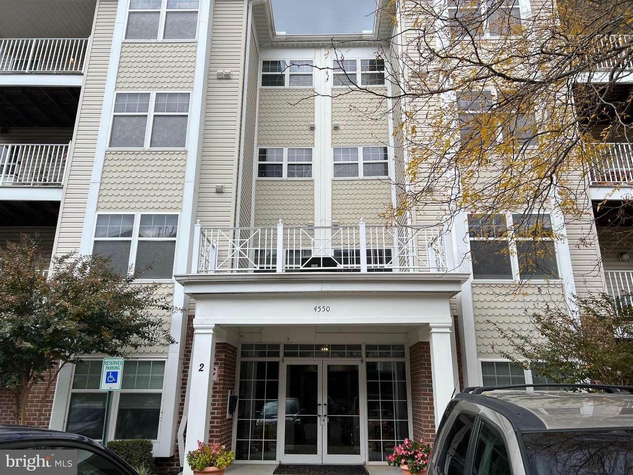 4550 Chaucer Way - Photo 1