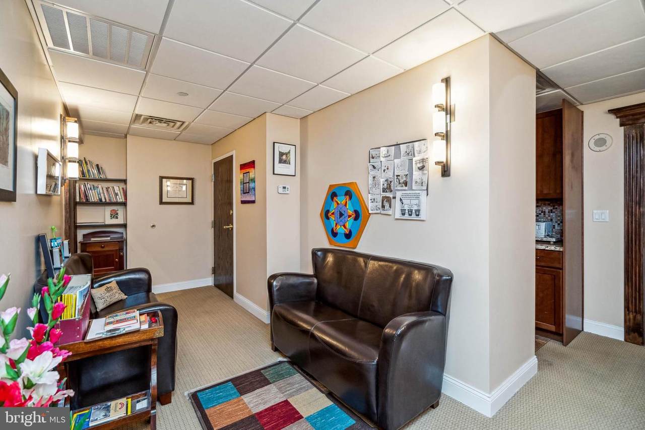 2401 Pennsylvania Avenue - Photo 1