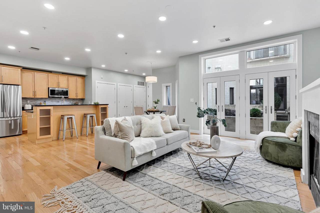 2357 Champlain Street - Photo 1