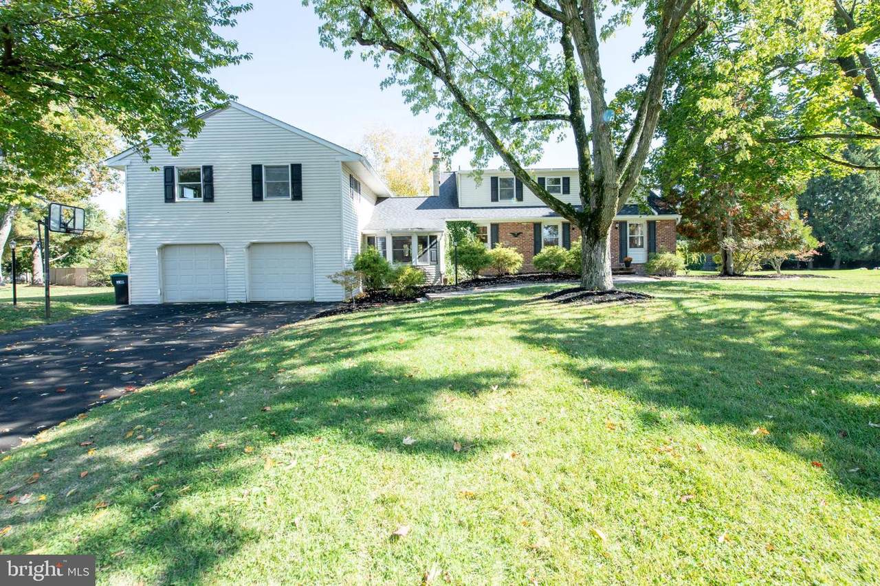 307 Evergreen Road - Photo 1