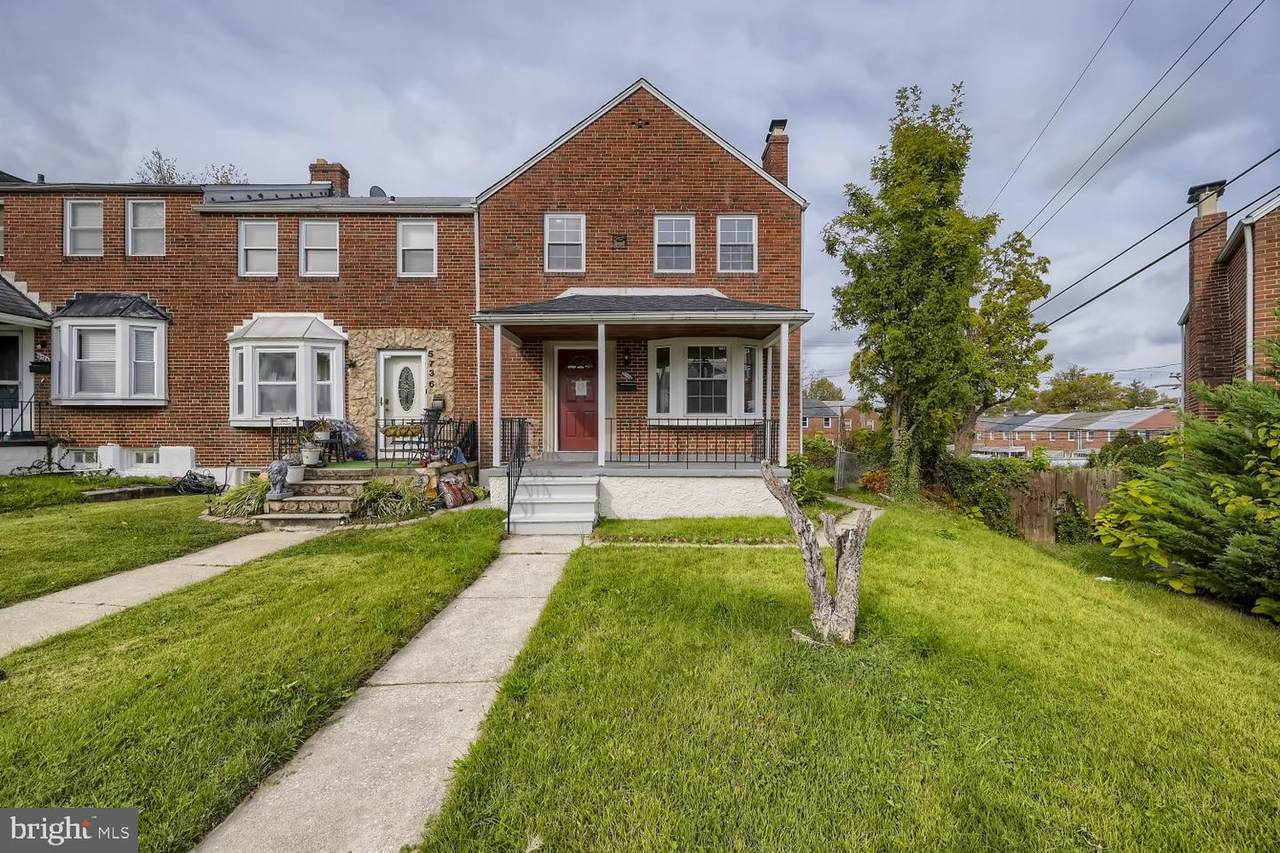 5738 Maplehill Road - Photo 1