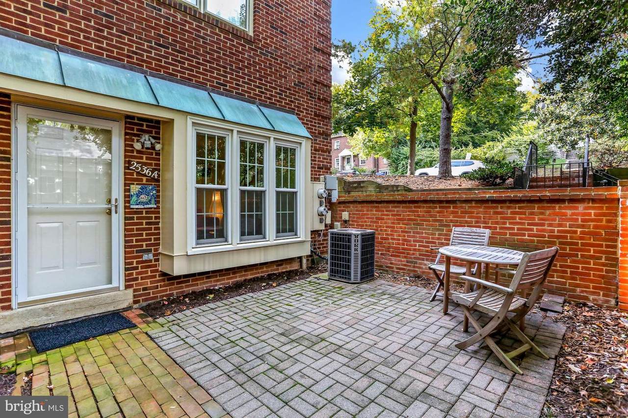 2536 Fairfax Drive - Photo 1