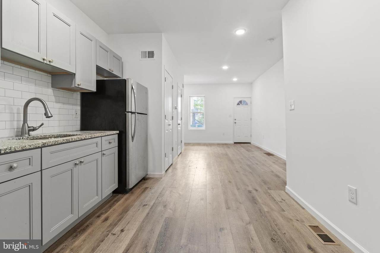 5513 Ludlow Street - Photo 1