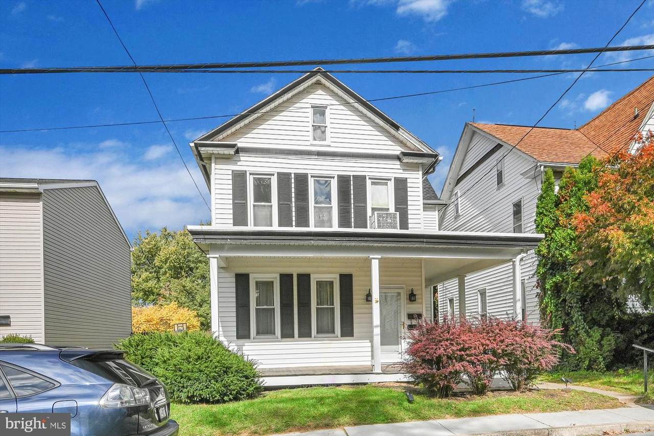 118 Lucknow Road - Photo 1