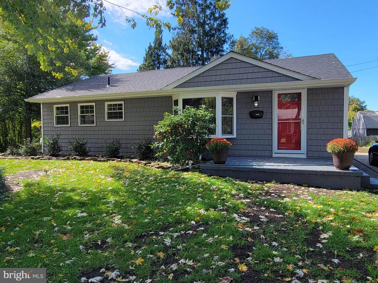 16 Nassau Road - Photo 1
