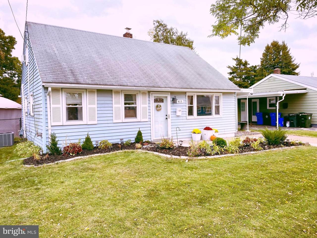 415 Holmes Drive - Photo 1