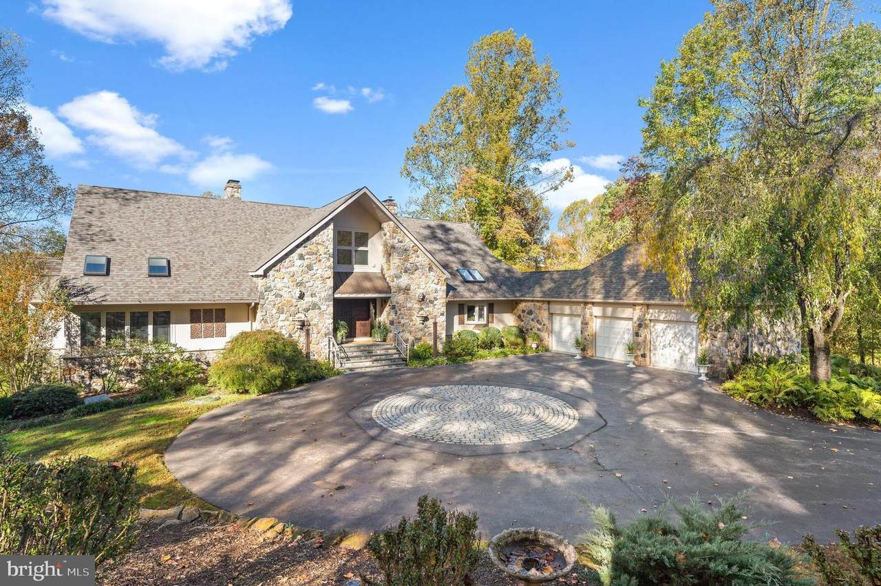 106 Deer Valley Lane - Photo 1