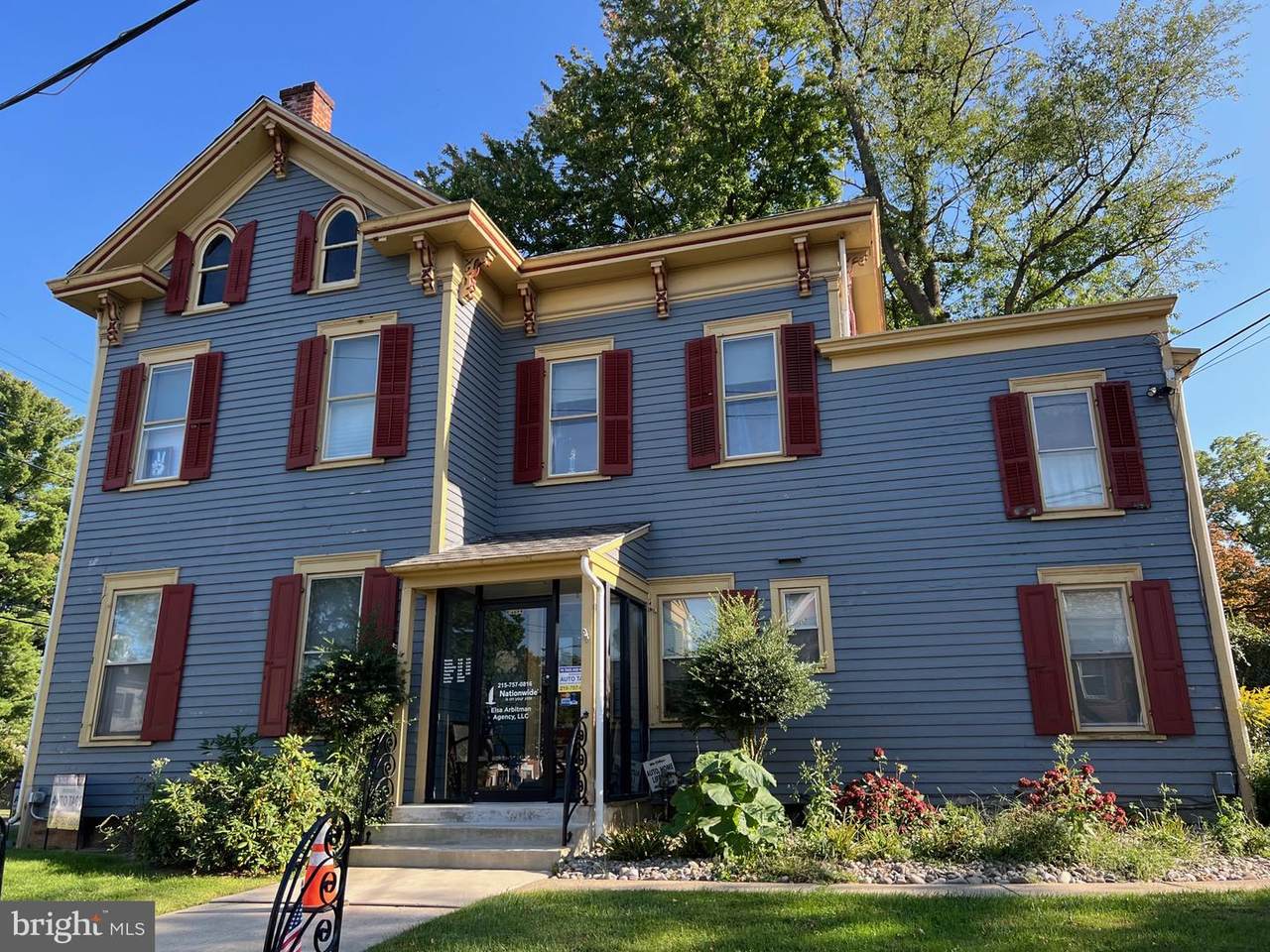 200 Bellevue Avenue - Photo 1