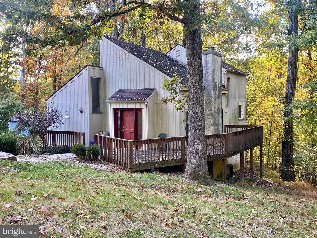 413 Willow Circle - Photo 1