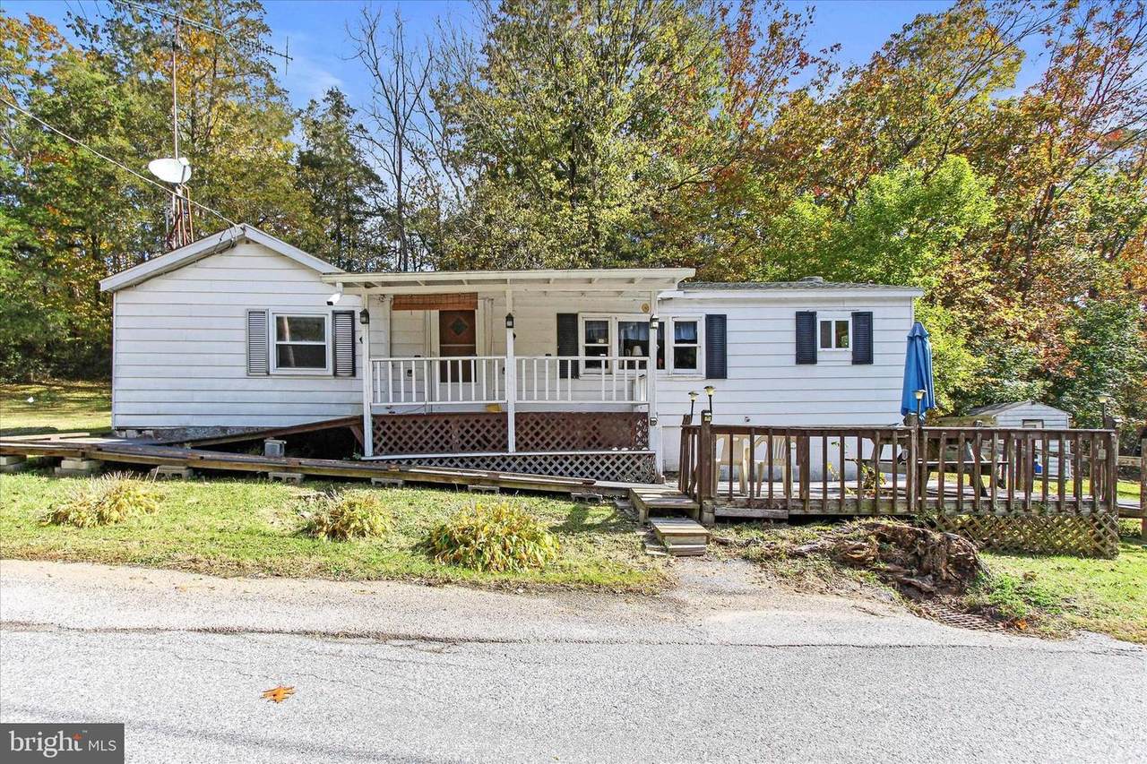 205 Bumble Bee Road - Photo 1