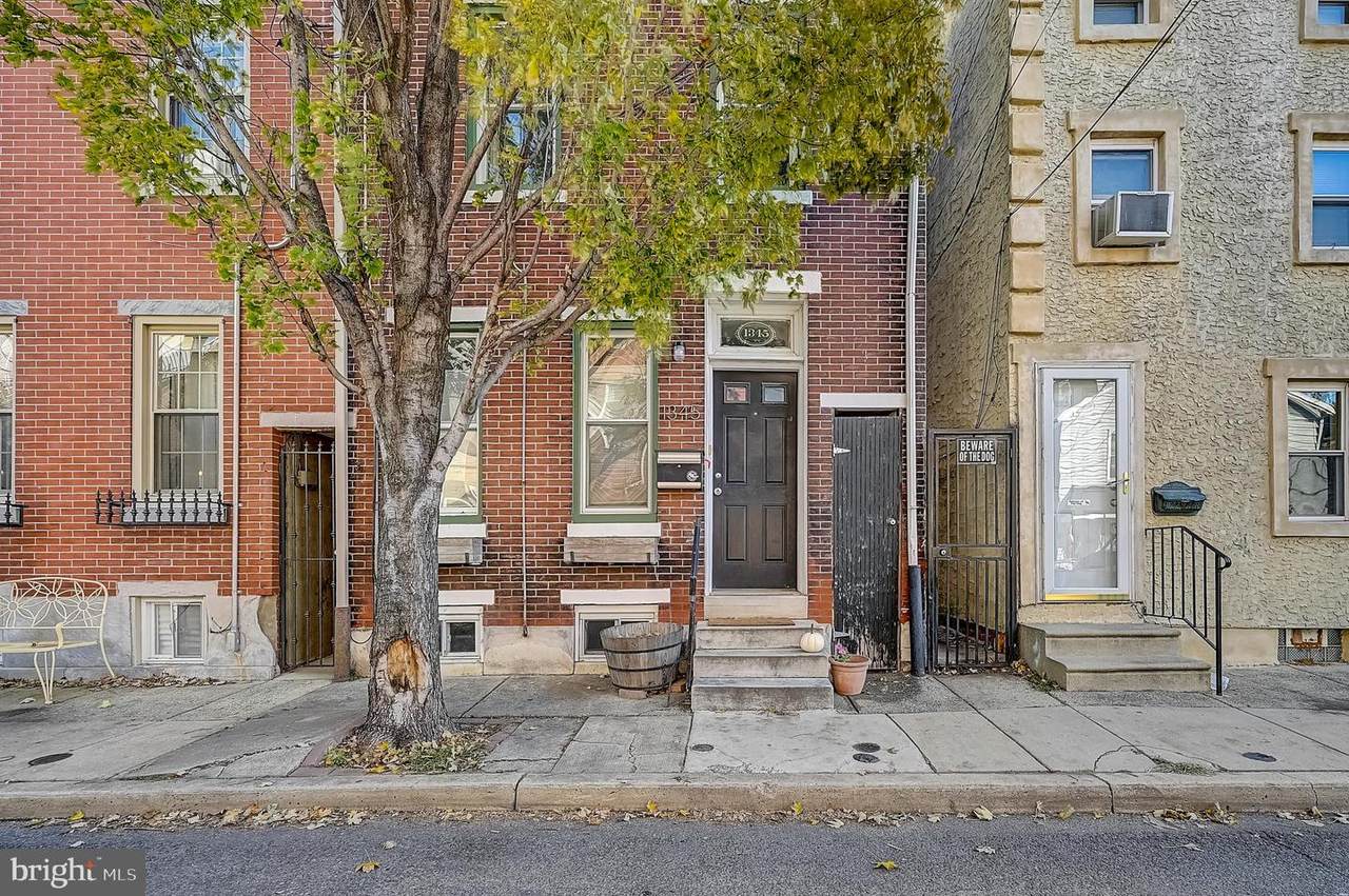 1345 Oxford Street - Photo 1