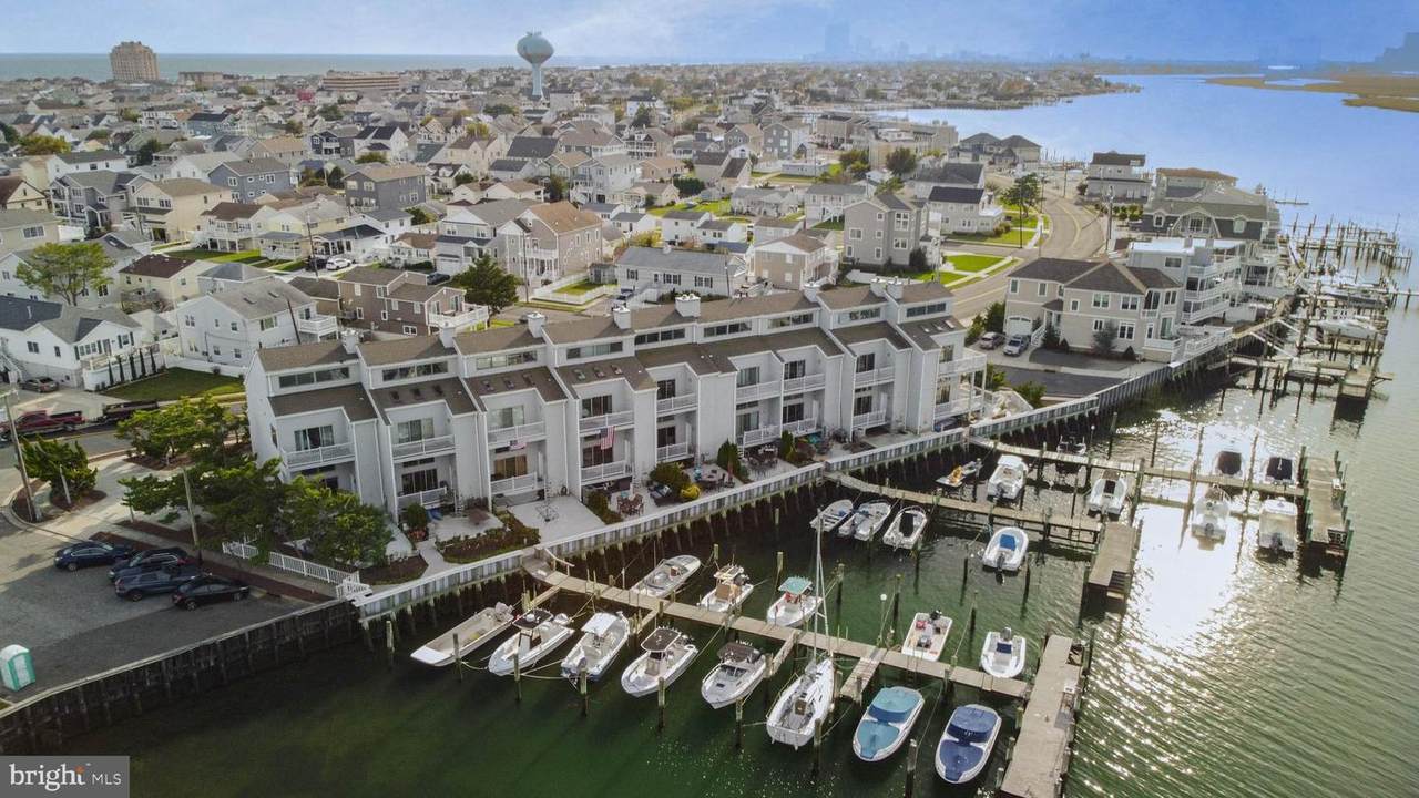 707 Bayshore Avenue - Photo 1