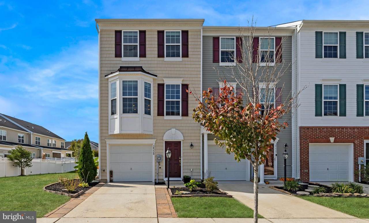 38228 Enfield Drive - Photo 1