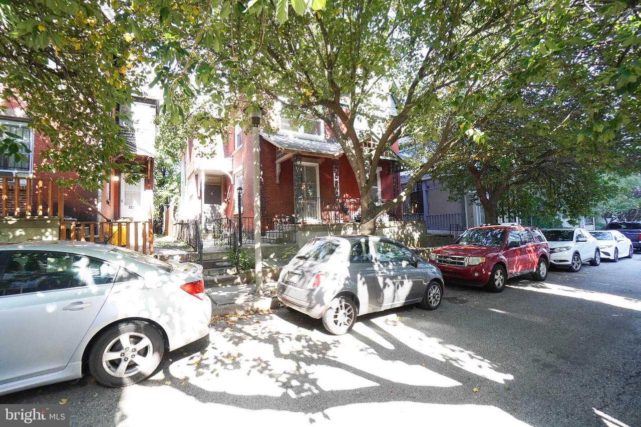 3219 Summer Street - Photo 1