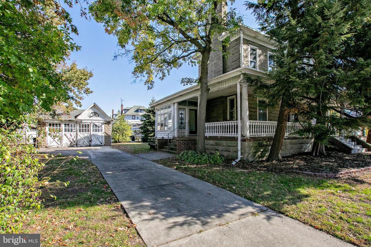 1 Thompson Avenue - Photo 1
