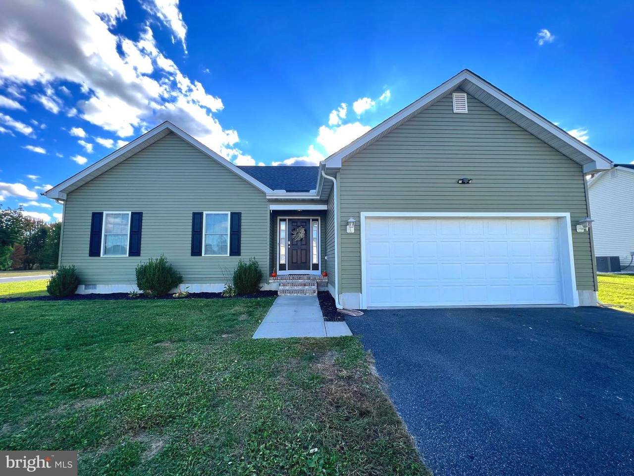 257 Phillips Drive - Photo 1
