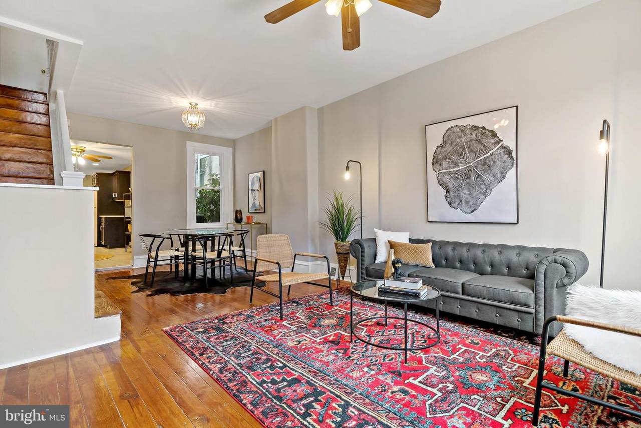 4642 Silverwood Street - Photo 1
