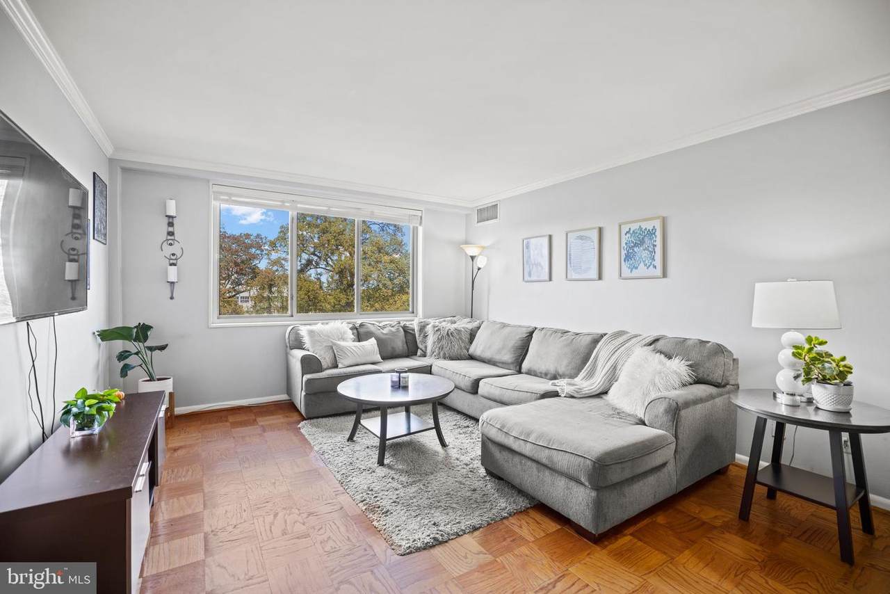 4977 Battery Lane - Photo 1