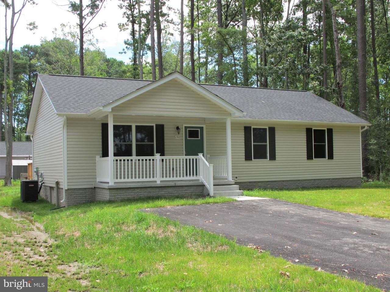 82 Evergreen Drive - Photo 1