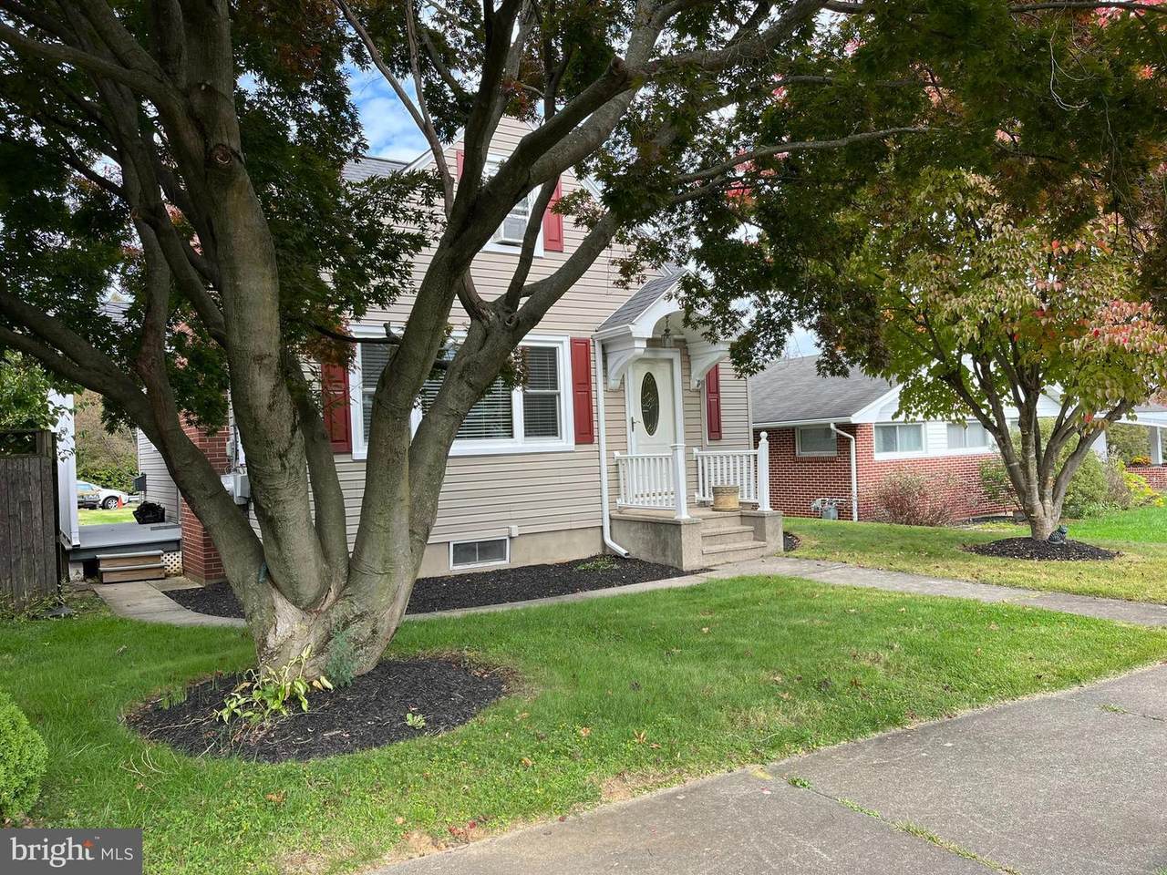927 E Chocolate Avenue - Photo 1