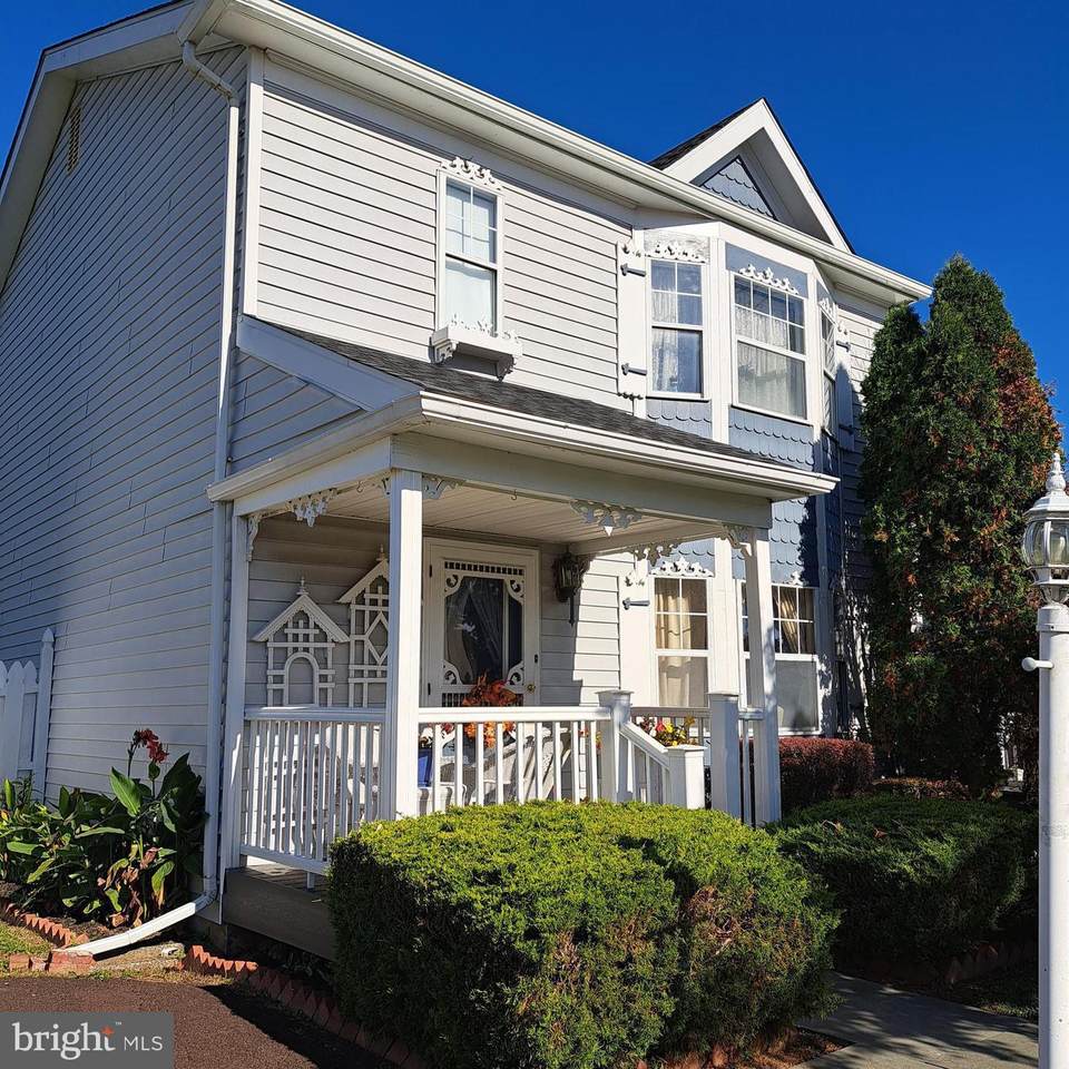 968 Hertford Drive - Photo 1