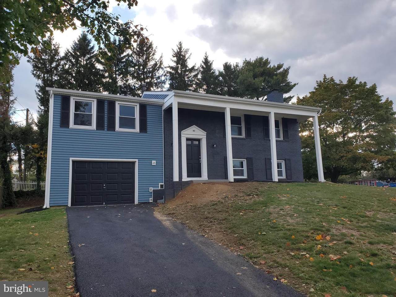 90 Executive Lane - Photo 1