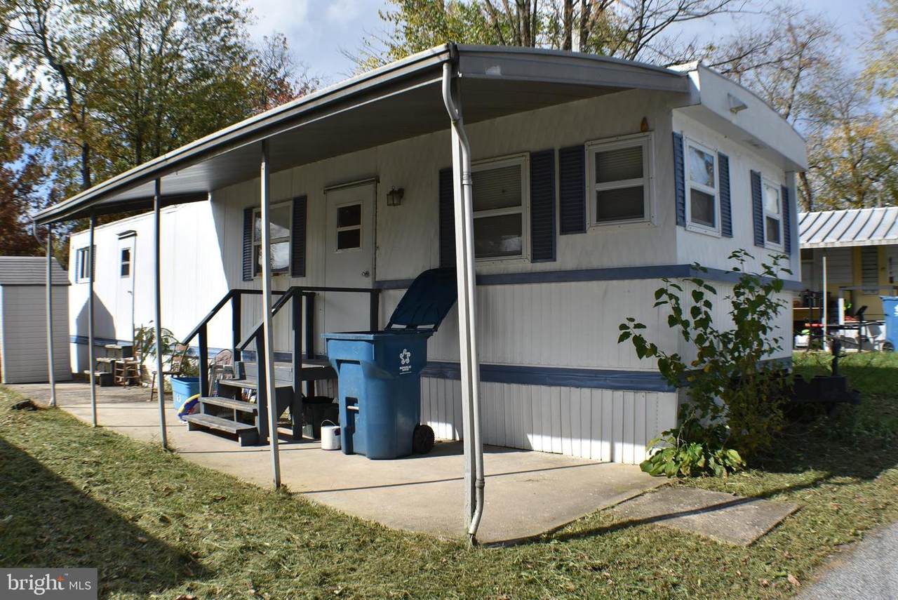 3230 Oakland Road - Photo 1