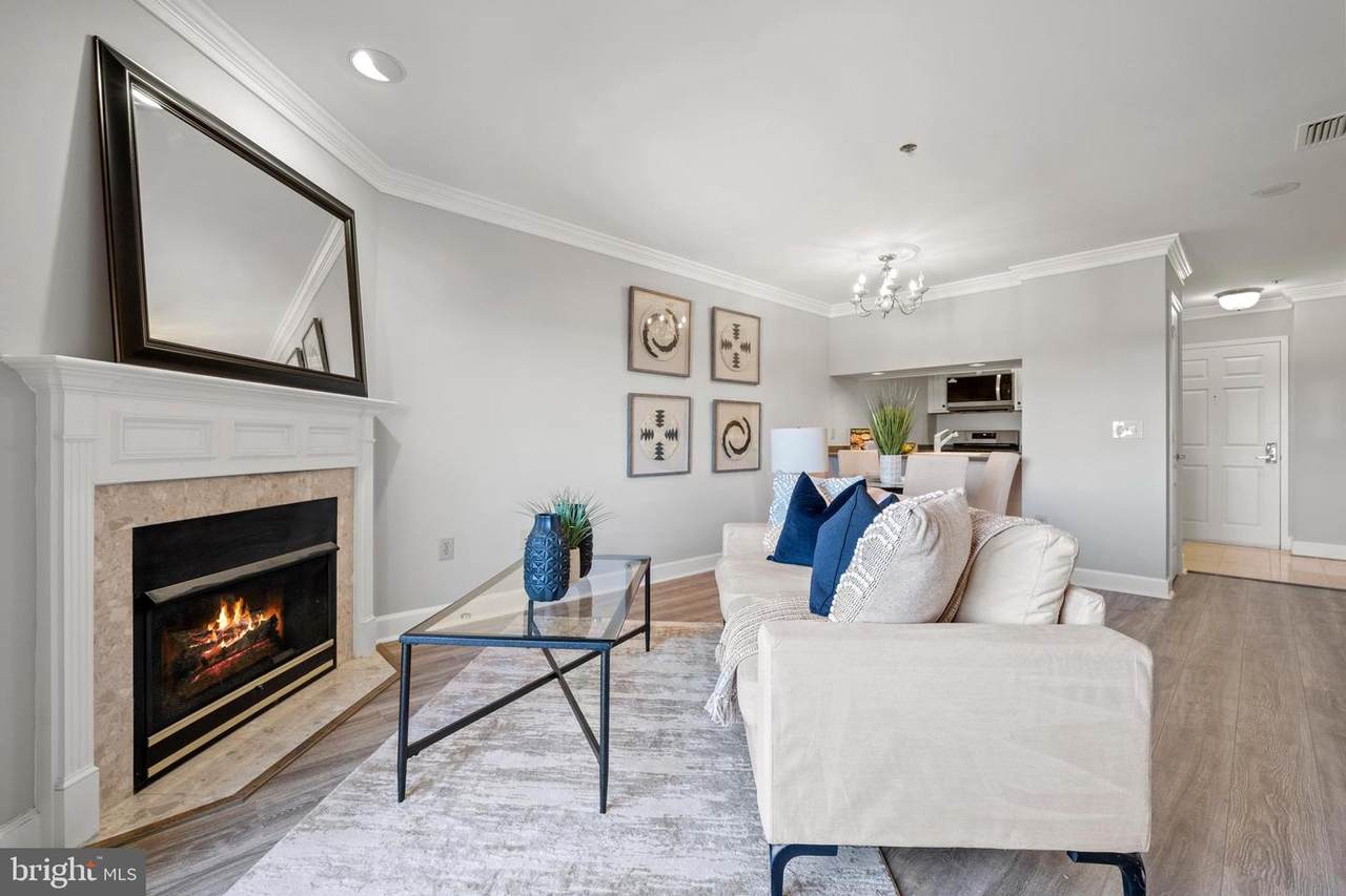 1050 Stuart Street - Photo 1