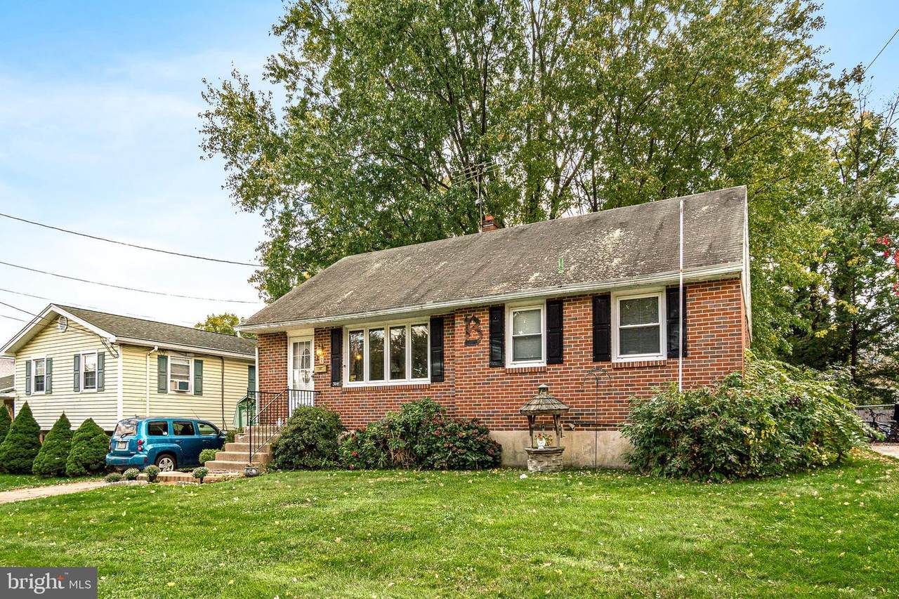 304 New York Avenue - Photo 1