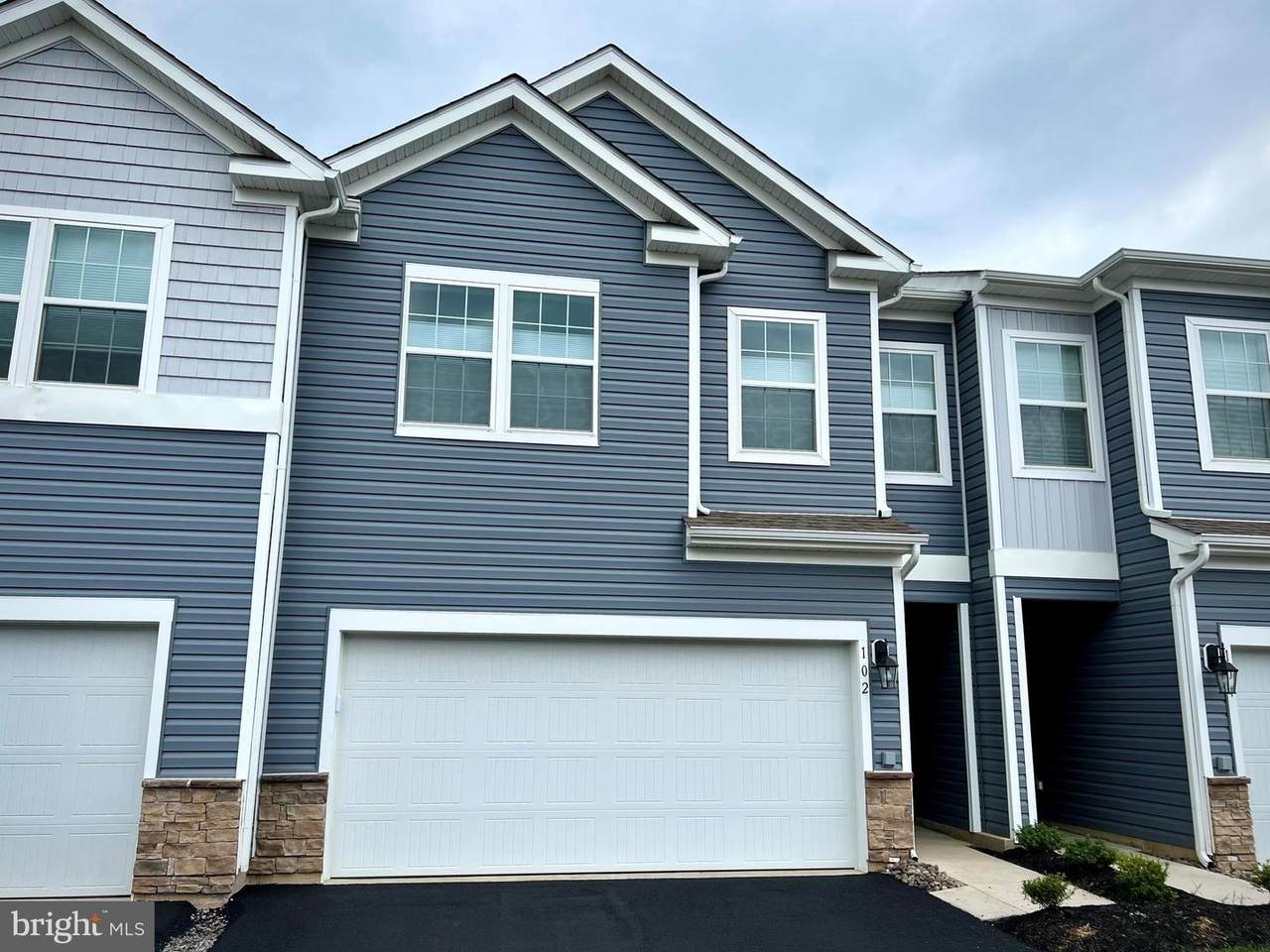 54 Fonthill Court - Photo 1