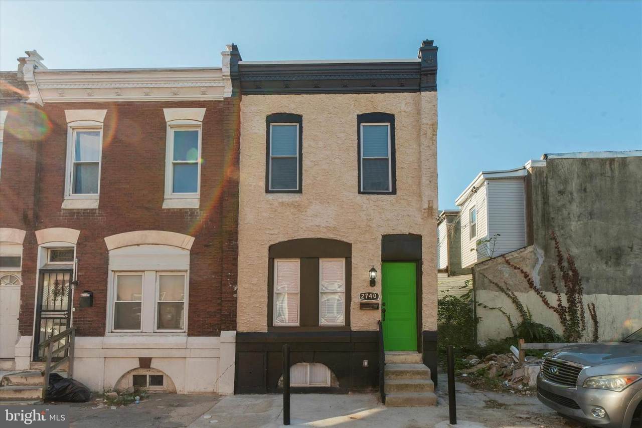 2740 Oakdale Street - Photo 1