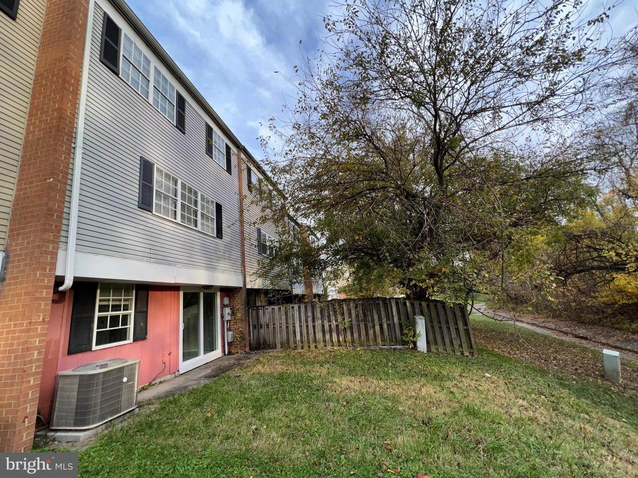 19 Middleview - Photo 1