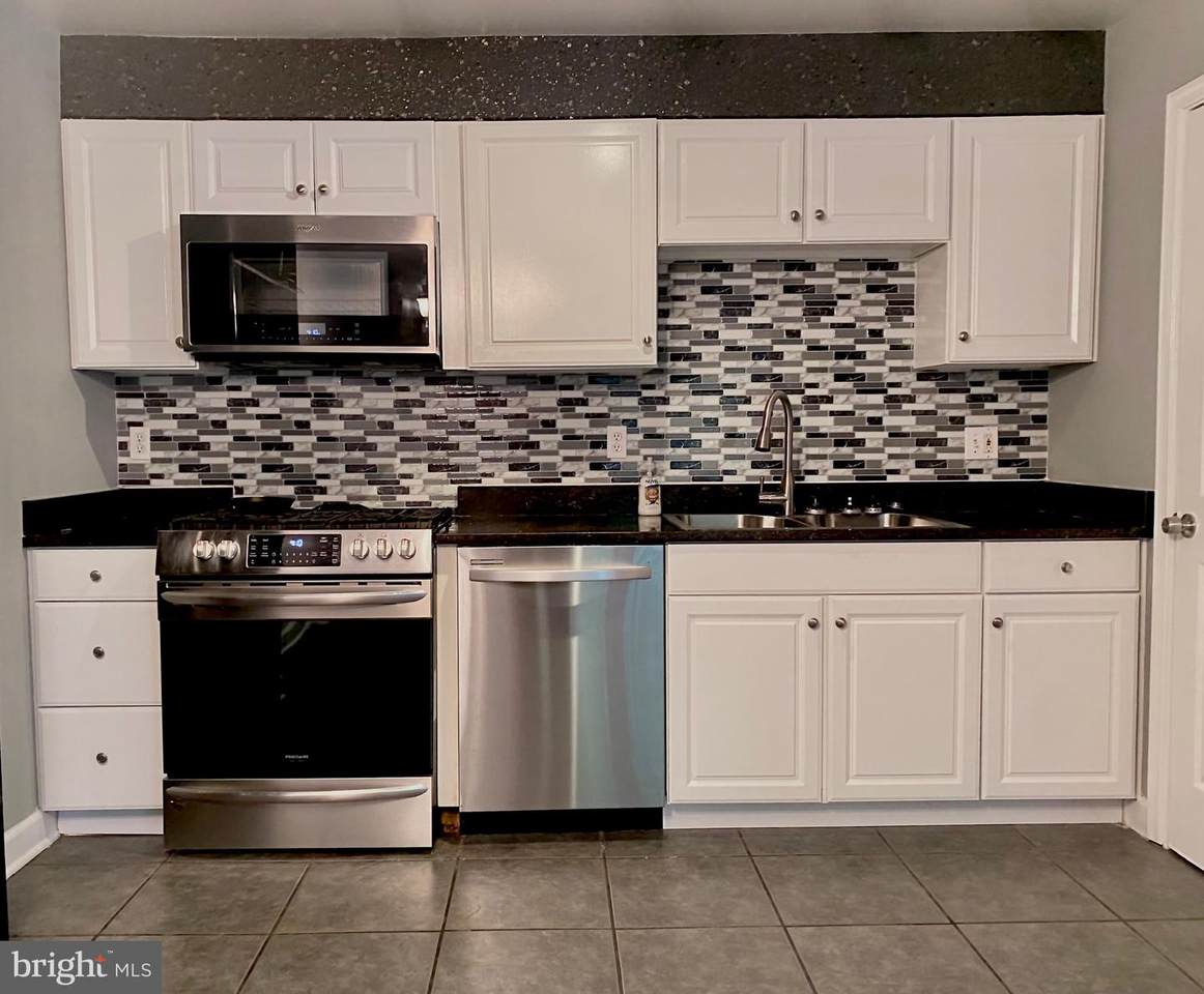 9655 Homestead Court - Photo 1