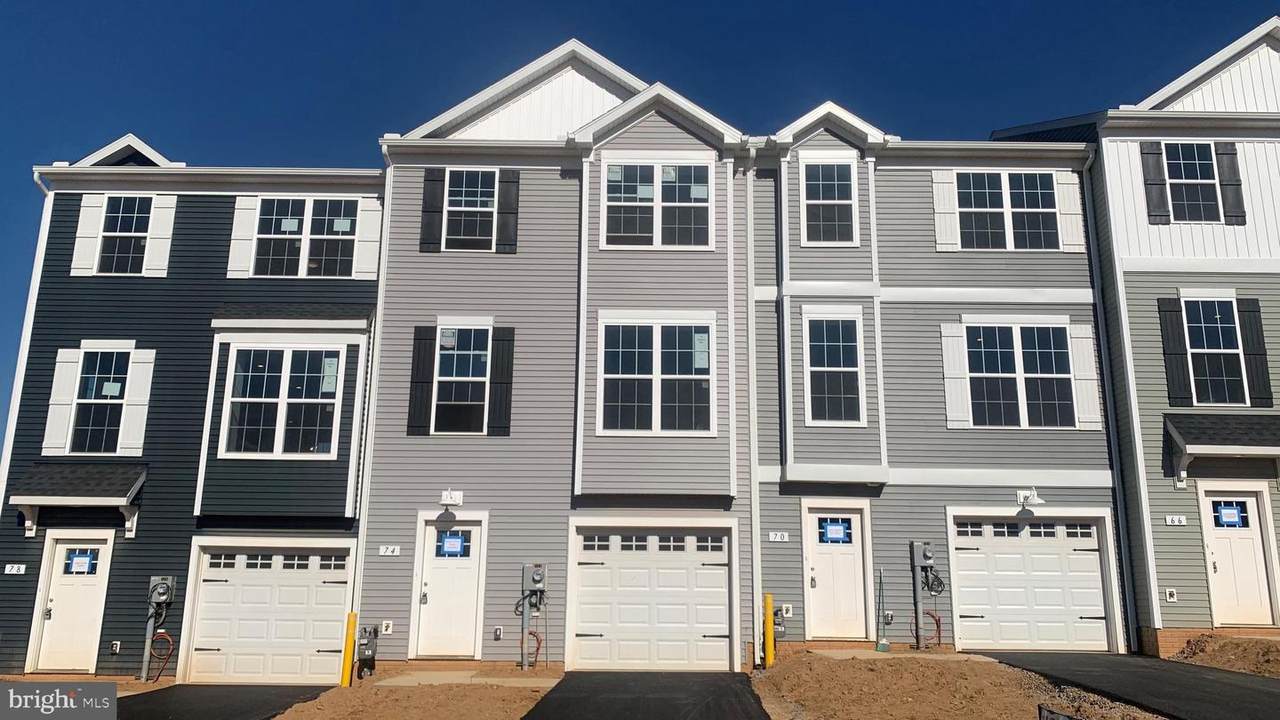 138 Hudson Blvd - Photo 1
