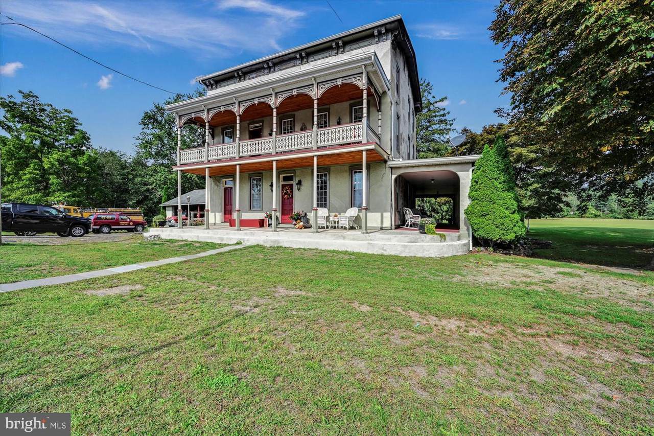 89 Beckville Road - Photo 1