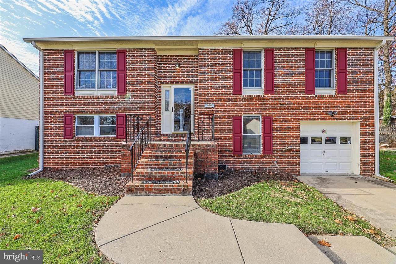 9001 Hobart Street - Photo 1